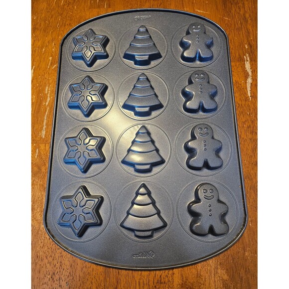 Wilton Baking Pan Cookie Sheet Cupcake Muffin Pan Holiday Christmas Baking - Picture 2 of 4